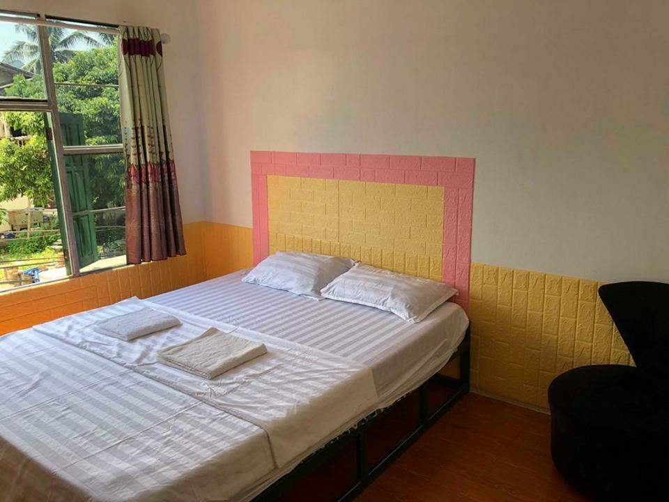 Army Barracks Guesthouse Vang Vieng Exterior foto
