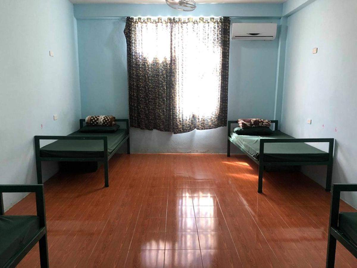 Army Barracks Guesthouse Vang Vieng Exterior foto