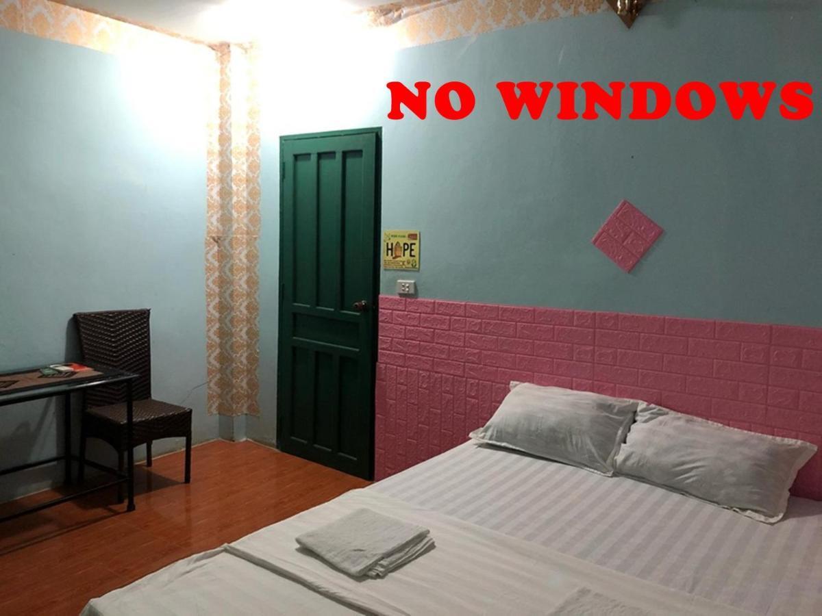 Army Barracks Guesthouse Vang Vieng Exterior foto