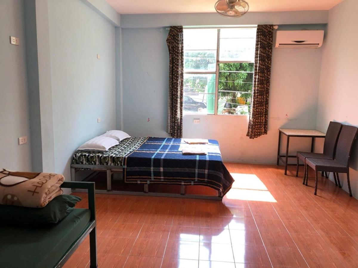 Army Barracks Guesthouse Vang Vieng Exterior foto