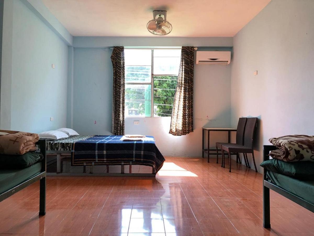 Army Barracks Guesthouse Vang Vieng Exterior foto